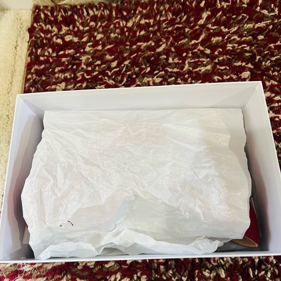 Manolo Blahnik, Patent red pumps in size 5,Stylish comfortable.Soft calf leather - Picture 3 of 8